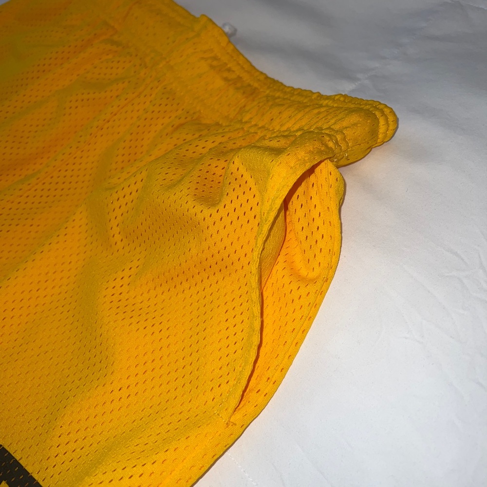 Eric Emanuel ‘EE’ Basic Short - Picture 5 of 6
